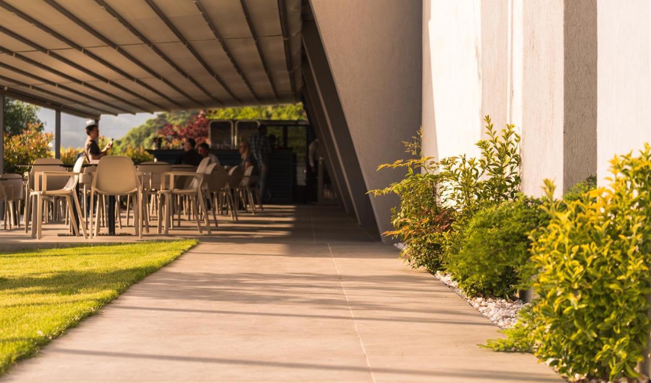 Hotel Arka Orszowa Zewnętrze zdjęcie